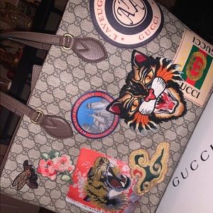Gucci Courrier Convertible Soft Open Tote